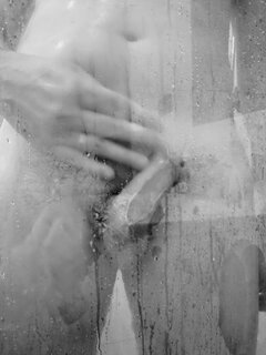 Szur szur szur rączki myję...