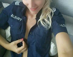 Policjantka Lovers na komisariacie