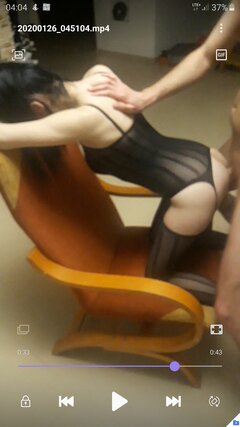 Screenshot_20200405-040459_Video Player.jpg