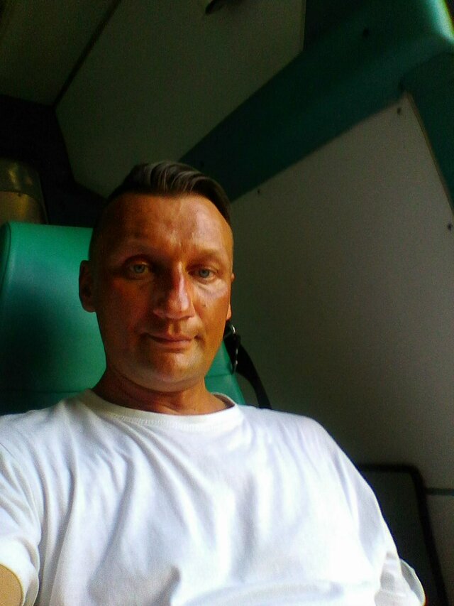 Roberrt1977