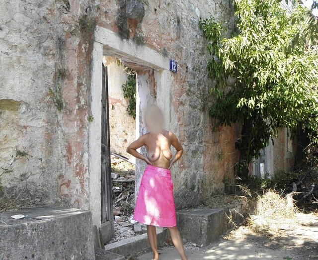 kto mieszka pod 12? - aga124