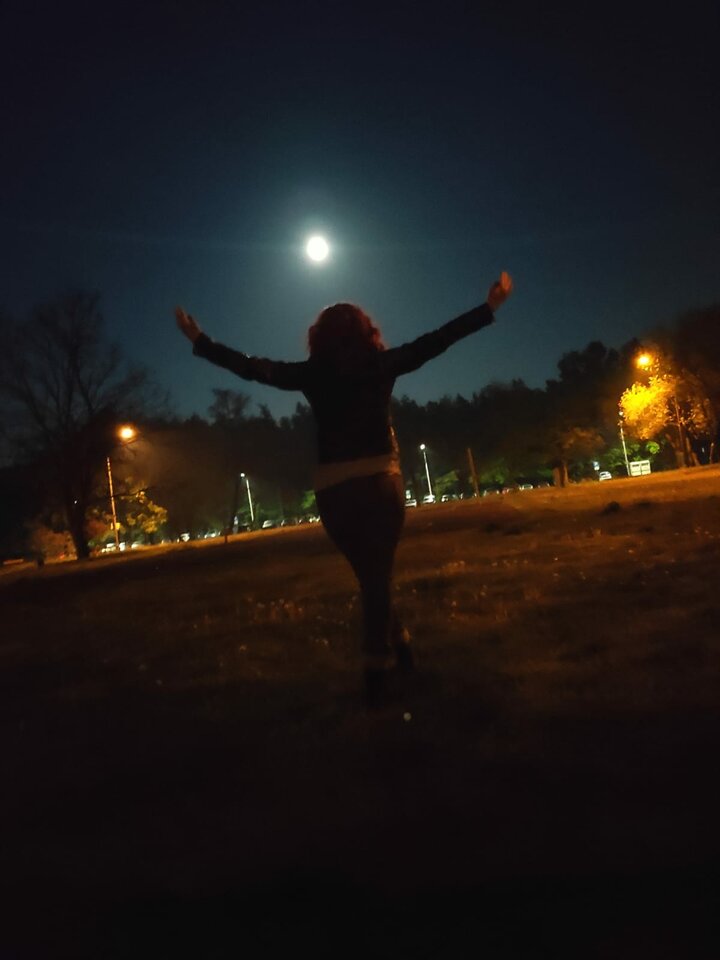 Nocny spacer 🙃 - MeridaSterczacySut