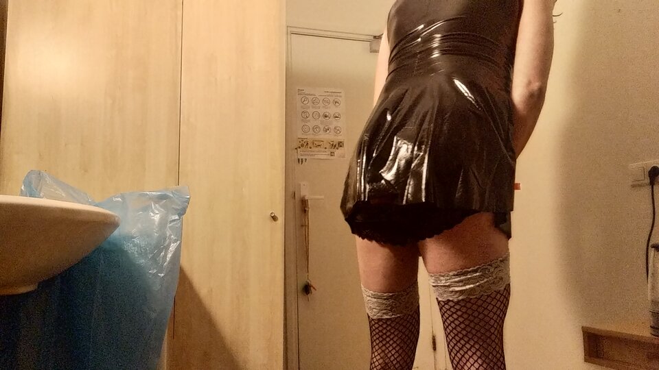 IMG_20200511_010432.jpg - SZUKAMCD