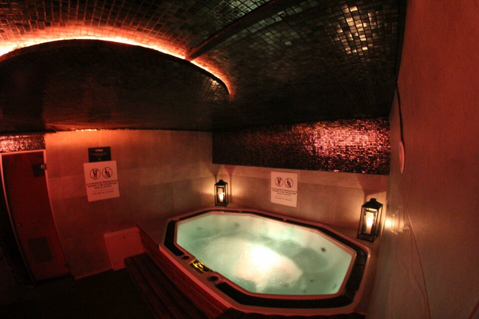 Jacuzzi w Clubie LaVa - LavaClub