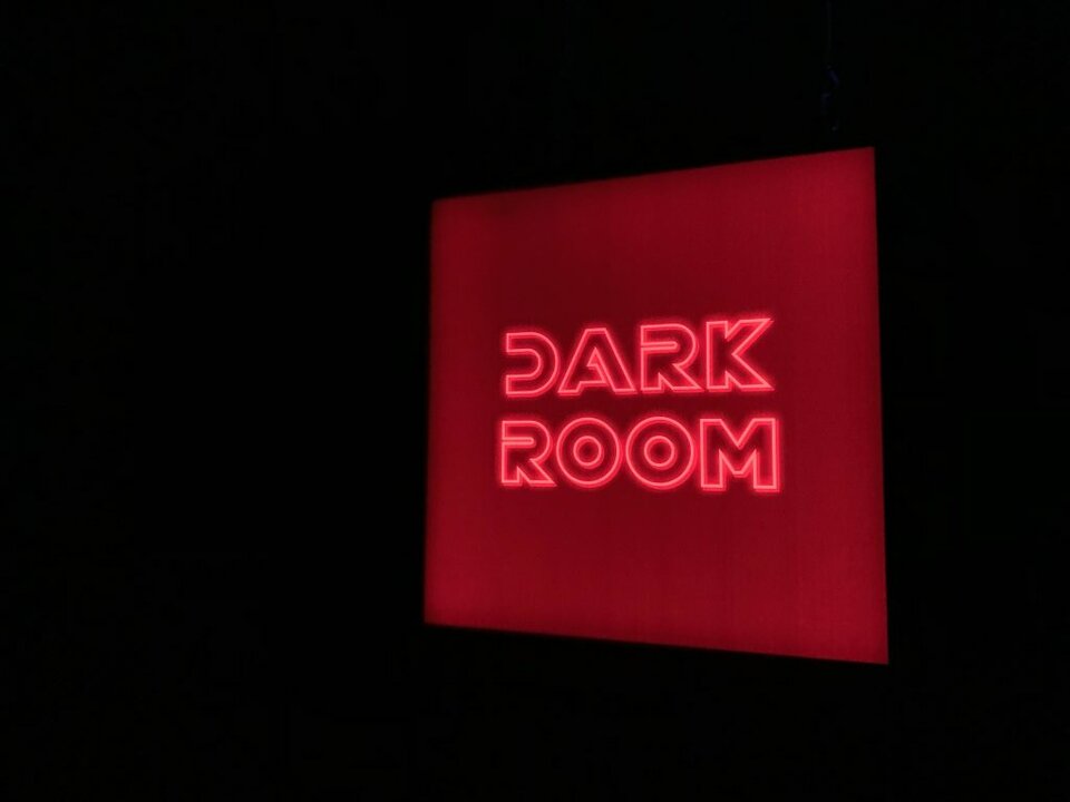 darkeoom.jpg - bizarriusz_kino