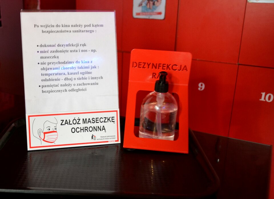 Środki bezpieczeństwa .jpg - bizarriusz_kino