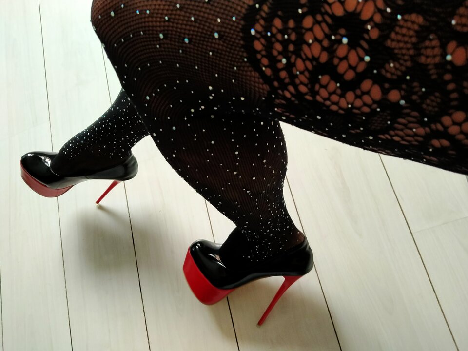 2020-06-13 19.38.18.jpg - MartinkaCross