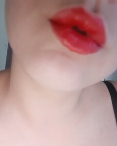 💋