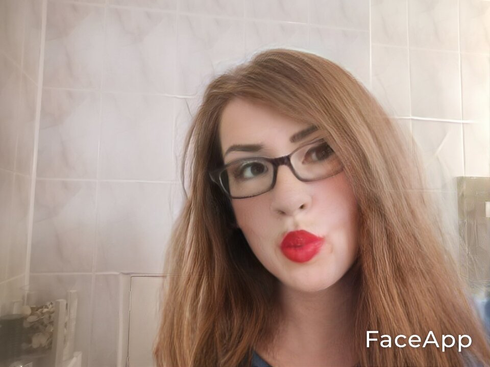 FaceApp_1594015772191.jpg - tom81978