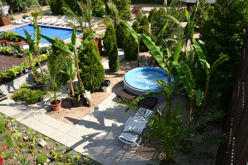 Klubowa plaża i ogrodowe jacuzzi (6 lipca) - jacuzzi