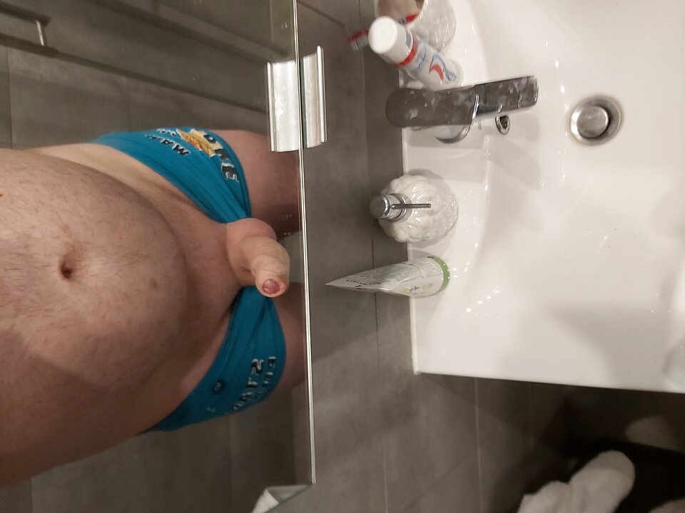 Poranne mycie zębów  - gzkone