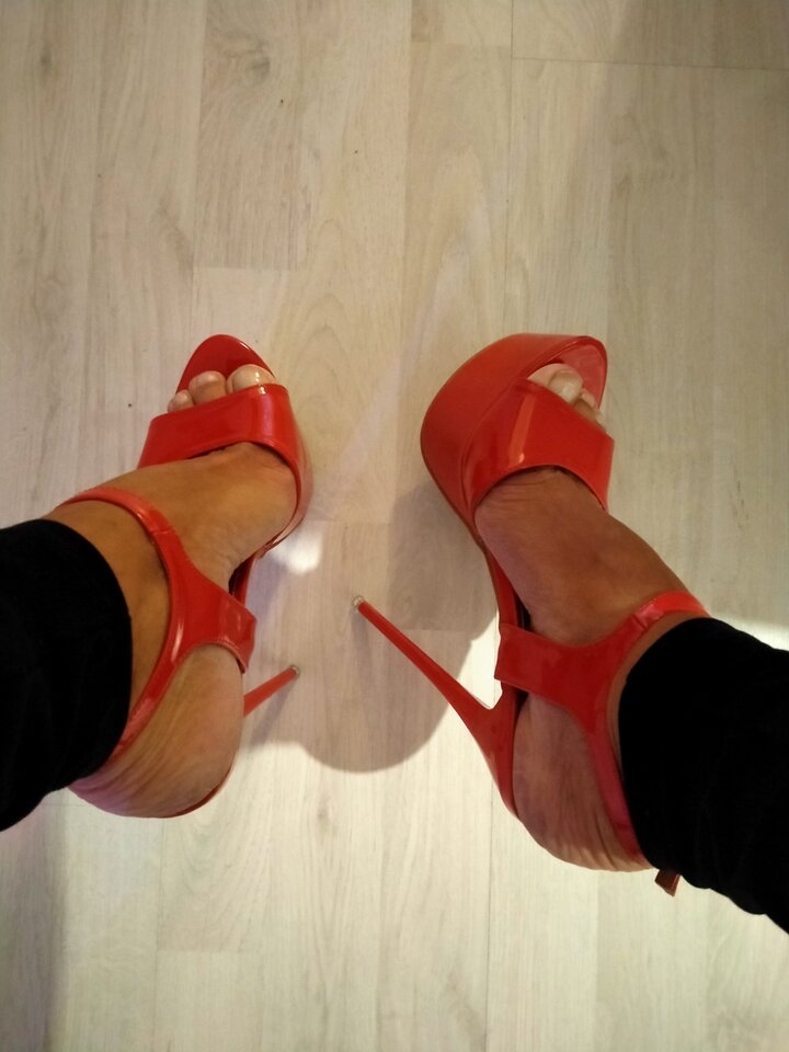 2020-07-12 21.18.30.jpg - MartinkaCross