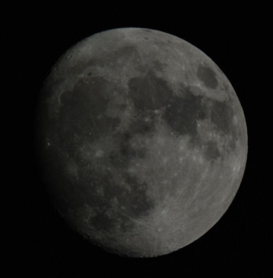 Dark_Moonlight.JPG - DarkMoonlight