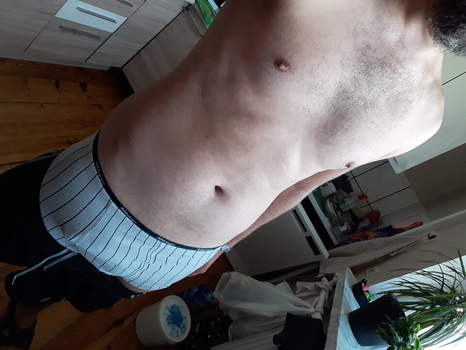 15952335675478383137791963533200.jpg - spokojony