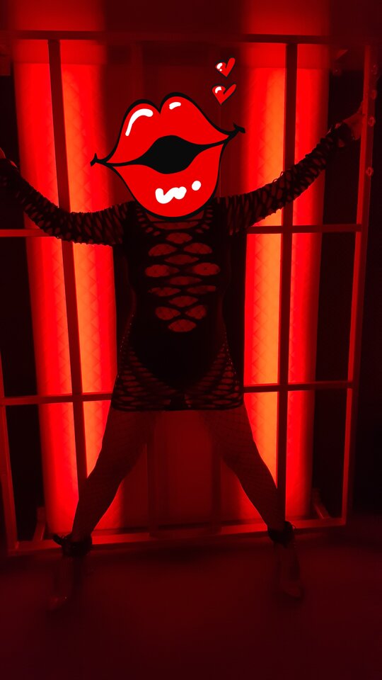 Hmmmm.jpg - Ona_72_On