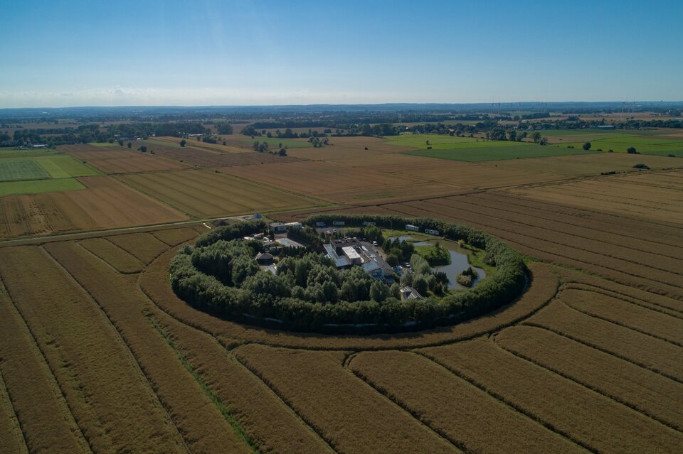 "Wyspa" JC&R w polach pod Gdańskiem :))) - jacuzzi