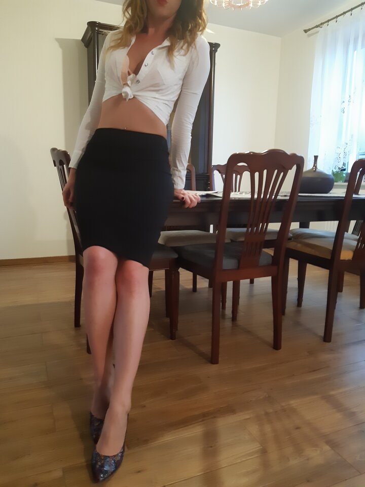 paula26.jpg - Paula113399