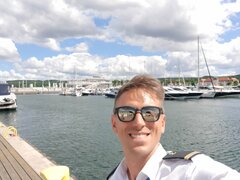 tak, to moja praca (jestem oficerem nawigacji/flota handlowa) NI