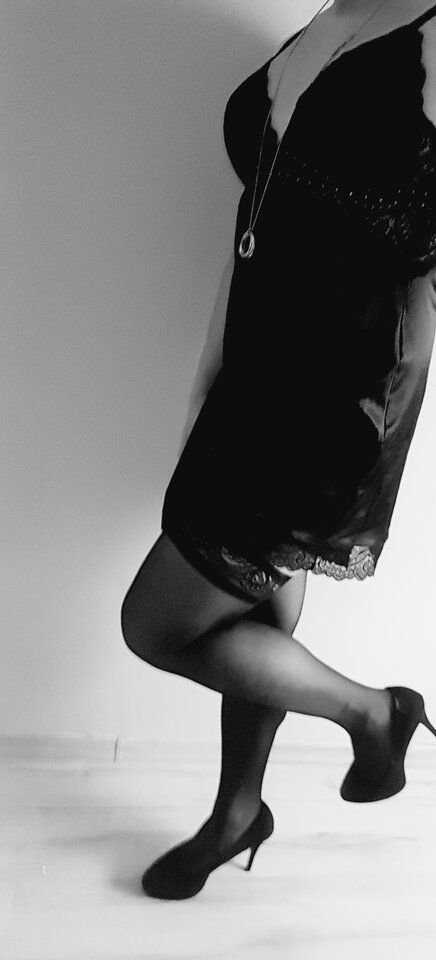 Pozdrawiam Was gorąco i sexownie - SoniaSzpila