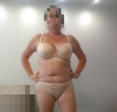 Miałbyś ochotę mnie wymacać ?...