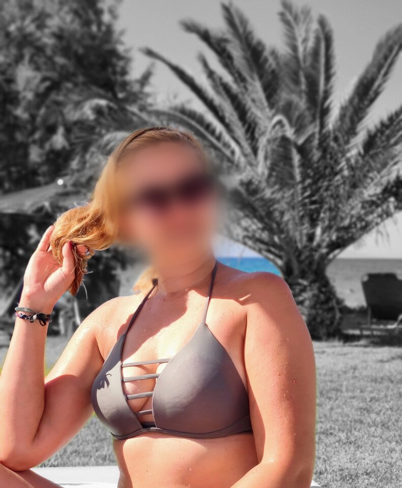 Photo Blur_Aug072020_174327.jpg - anonymous_couple