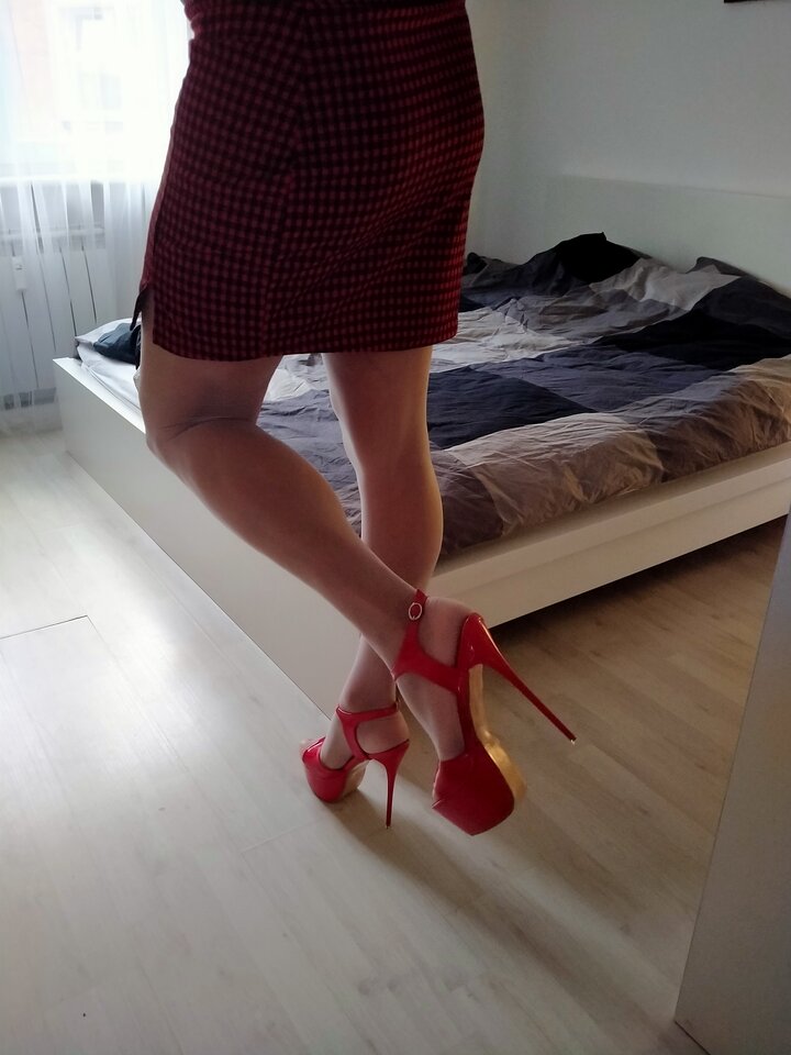 2020-08-20 06.15.16.jpg - MartinkaCross