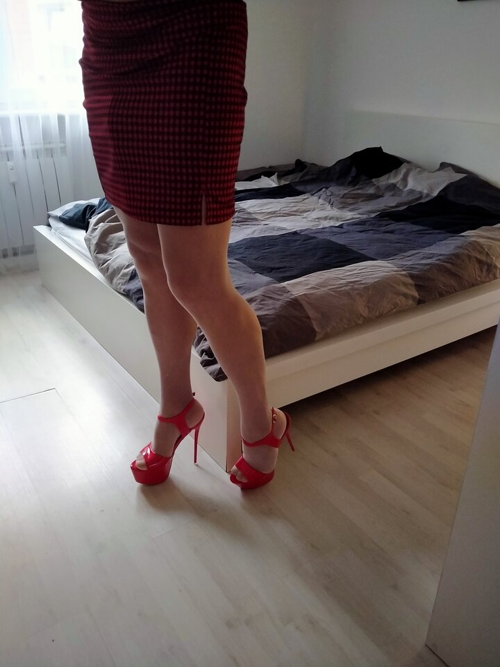 2020-08-20 06.15.57.jpg - MartinkaCross