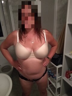 Czy ja się jeszcze komuś podobam???