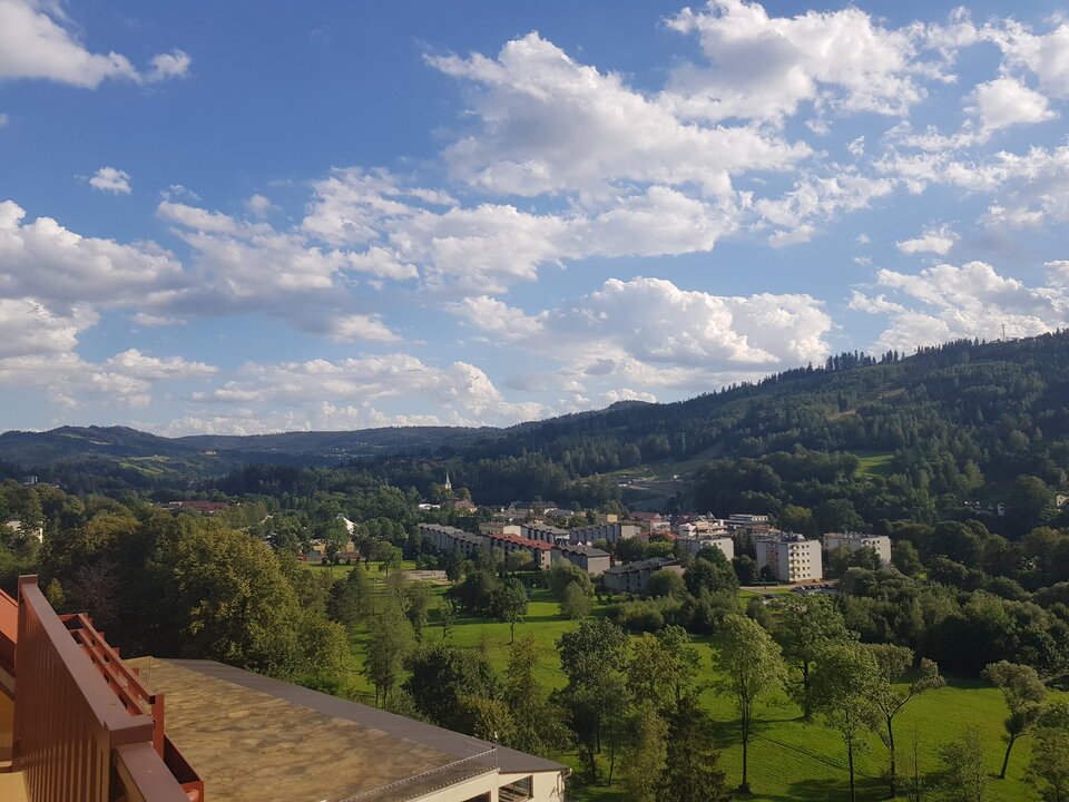 15984542185907939206513820729647.jpg - ewpr