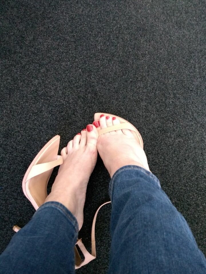 Jak sandalki to tylko na gole stopki :) - marketatv