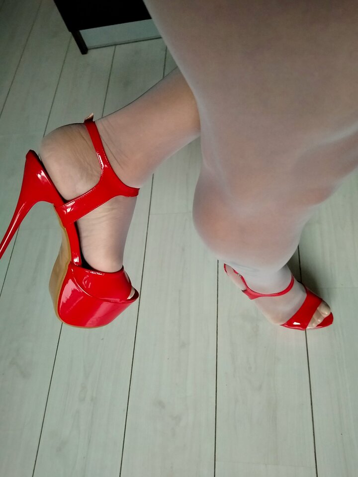 2020-09-08 06.46.25.jpg - MartinkaCross