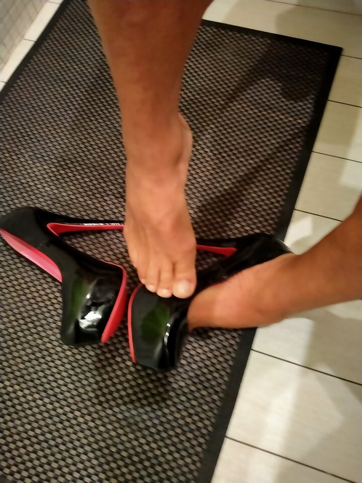 2020-09-11 06.29.33.jpg - MartinkaCross