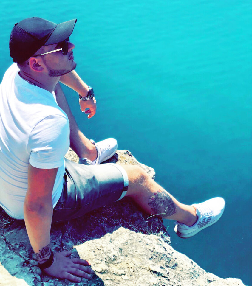 6F40EED3-C114-4D6D-BD58-D7E28706FDFB.jpeg - Draco1991