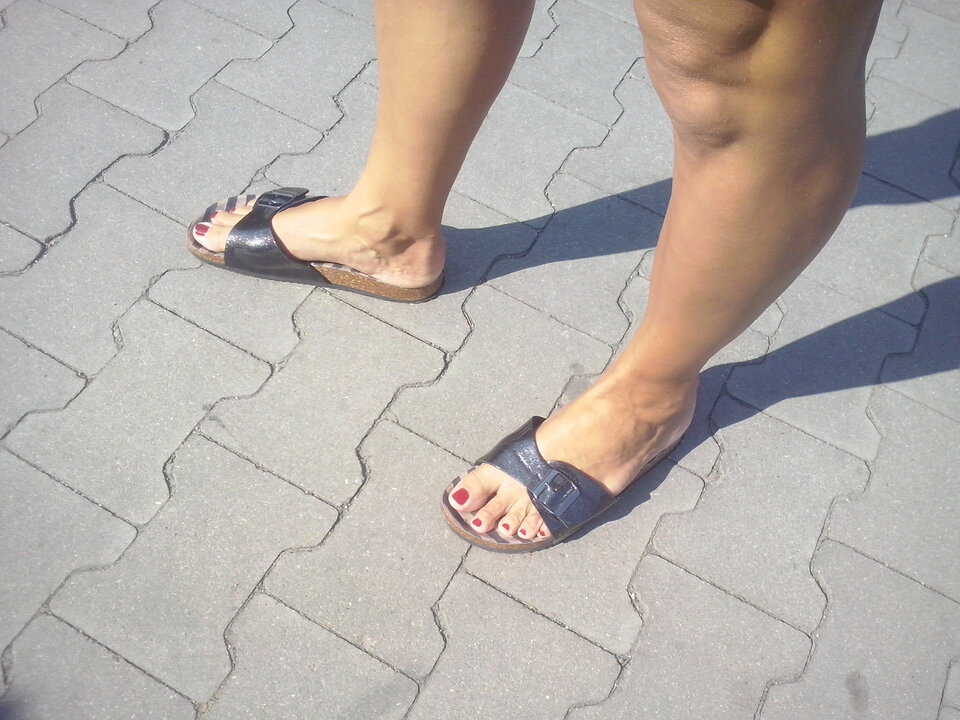 a jeszcze jedna fota candid - swing_feet01