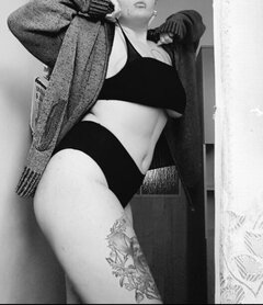 i somehow love this pic