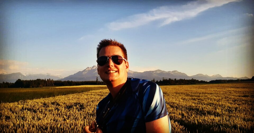 54EB8570-722C-4CDF-BCBC-EF38D5DDF519.jpeg - Banano1996