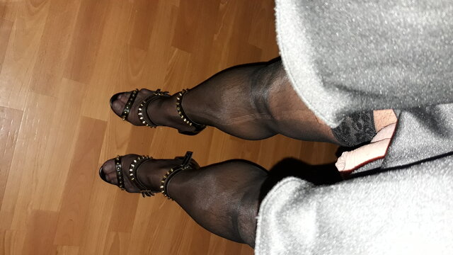 facetwdamskiejbieliznie