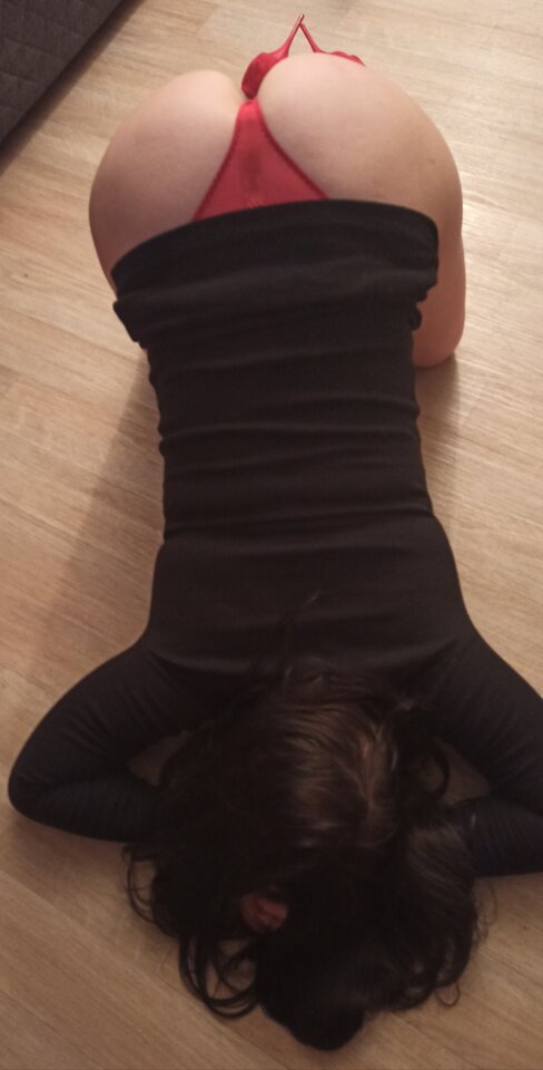 Grzecznie czekam.... - oni2928