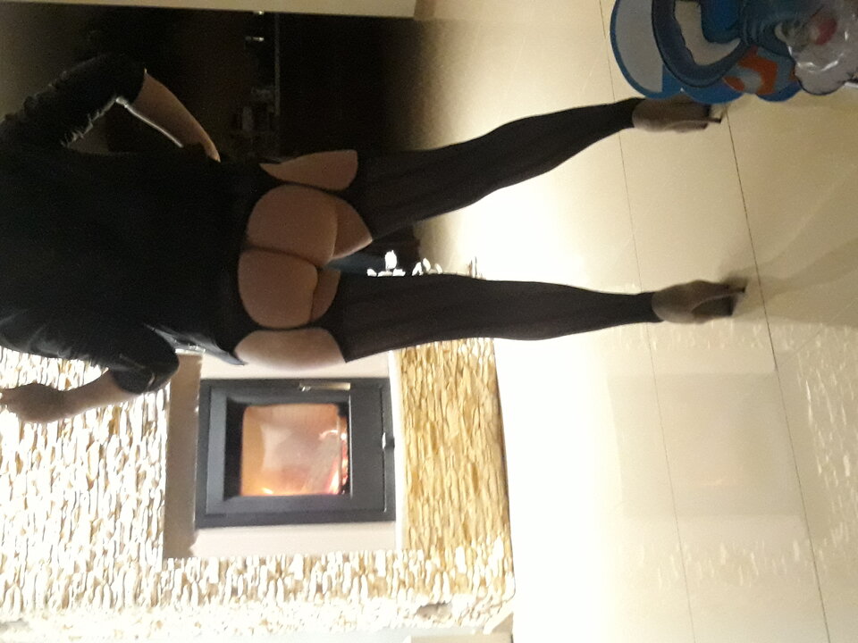 20201018_003213.jpg - Wifecouple