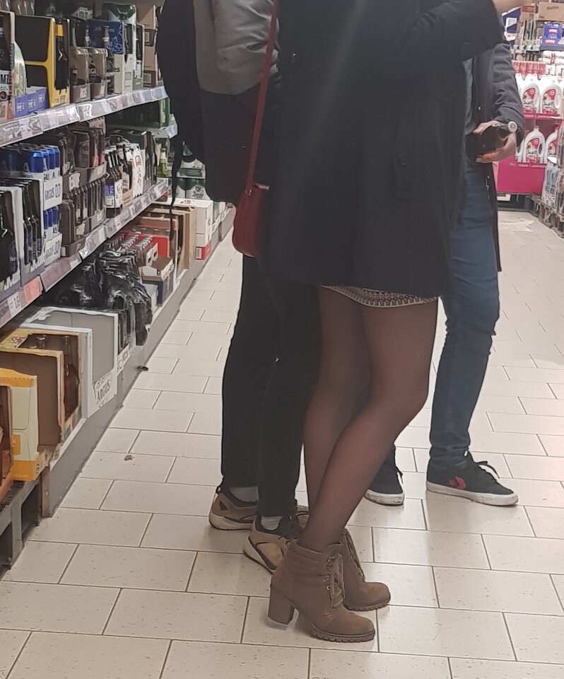 20201021_190205.jpg - iPantyhose