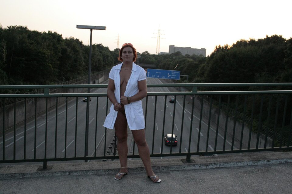 image00007.jpg - nakedgirl