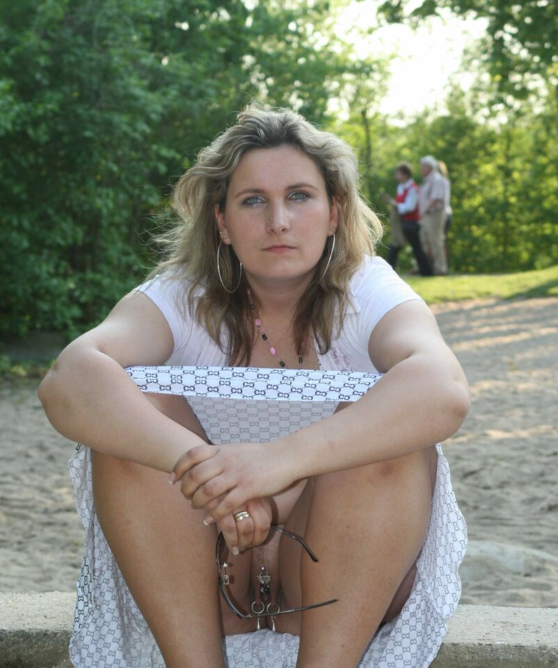 image00009.jpg - nakedgirl