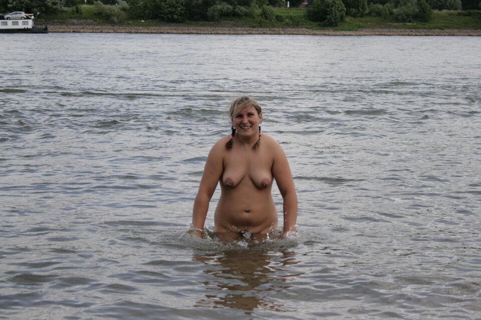 image00014.jpg - nakedgirl