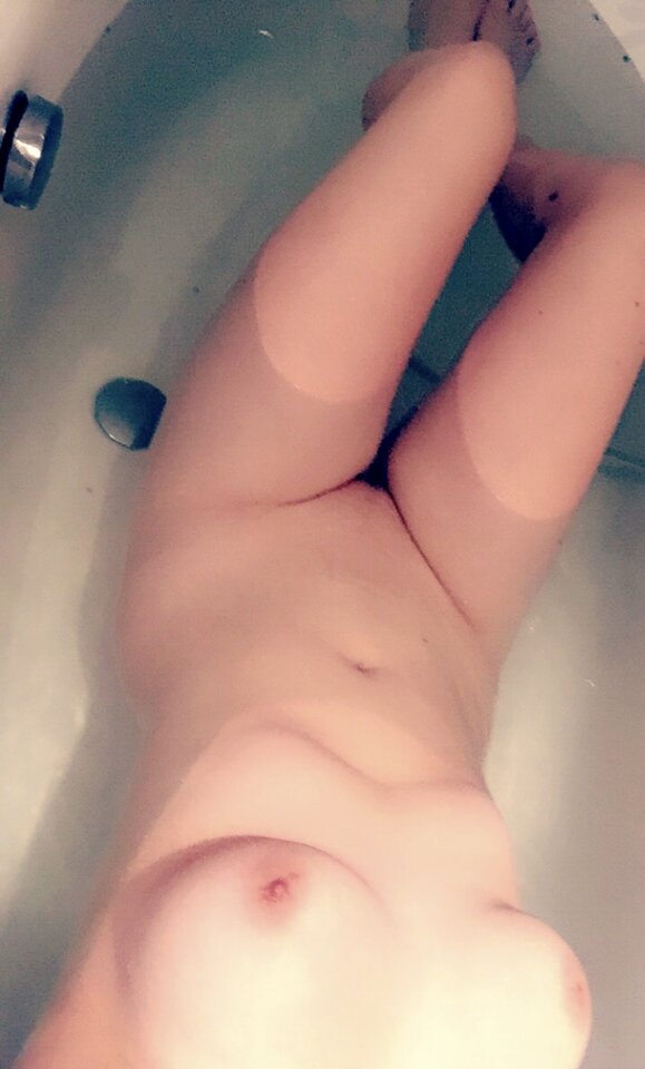 388AA6CB-DEA0-4A74-8109-4866E04EE1B8.jpeg - Slodka_napalonaa