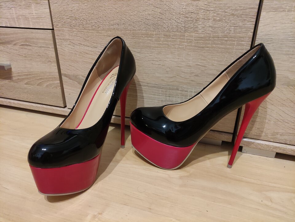 IMG_20201120_172325.jpg - LiliTS