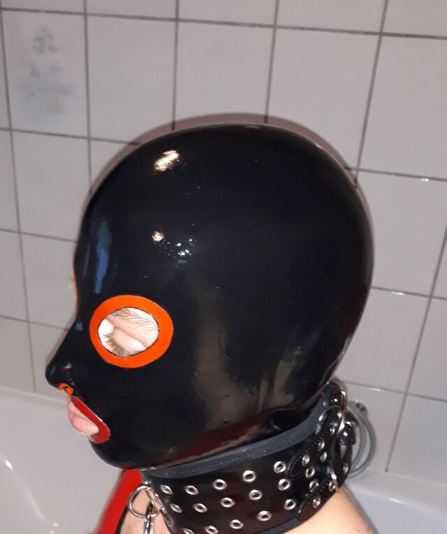 latex_men_1977