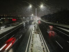 Pierwszy śnieg, ostatni podróżni