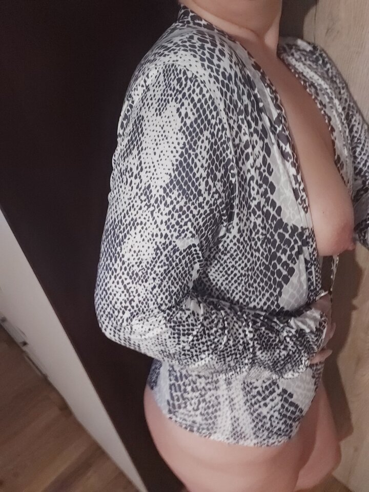 Emelka w oczekiwaniu na powrót meza😋😋😋 - emelki1975