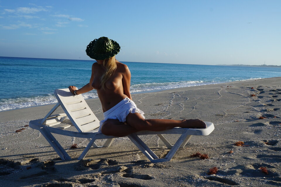 DSC04488.JPG - SantiGold666