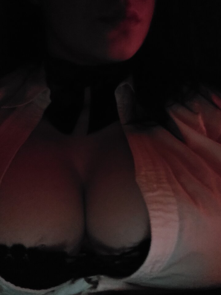 20201212_234558.jpg - hotcaroline